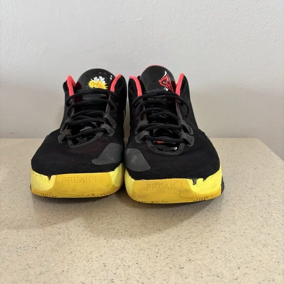Nike Zoom Freak 1 Glo Black 13 Clean Rare Giannis Basketball Sneakers 🔥 - Picture 3 of 16